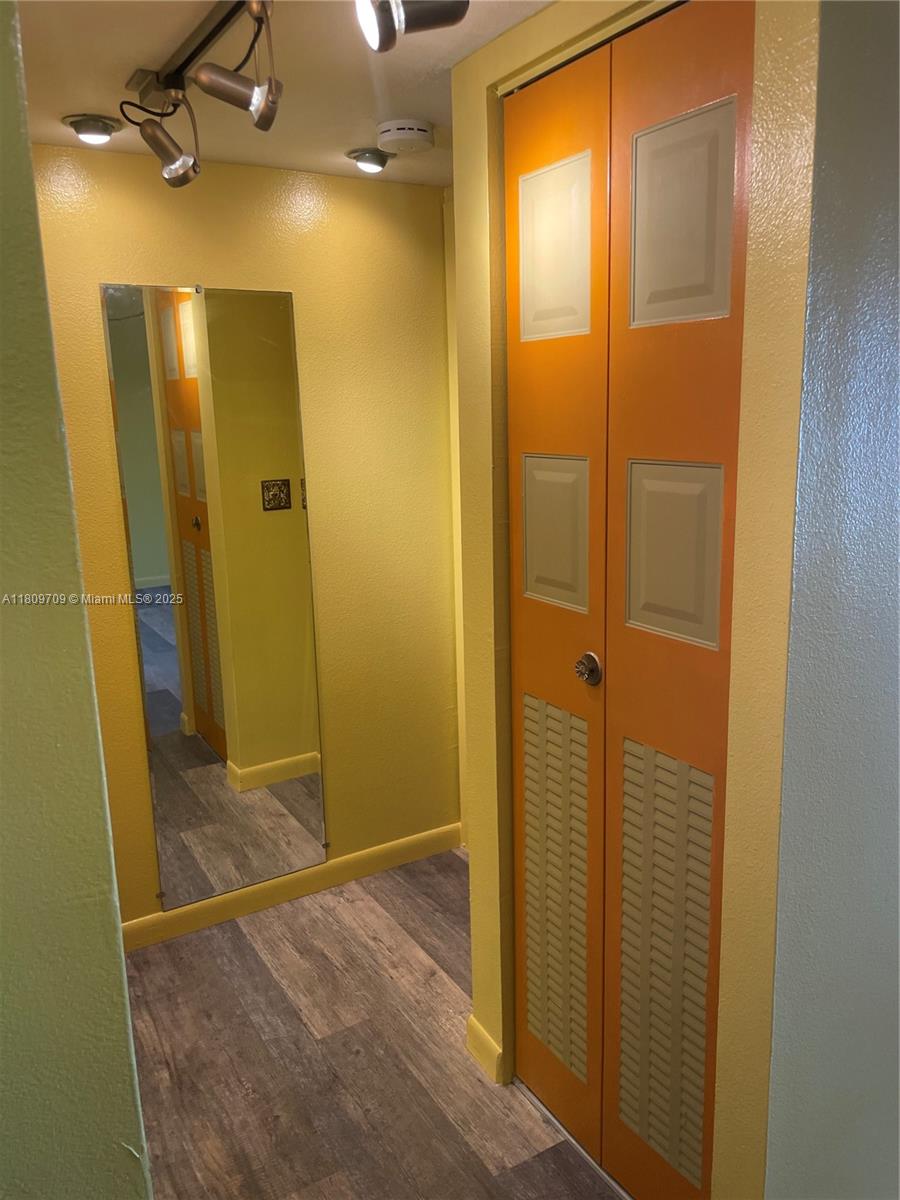 SOMERSET NO SIX CONDO - Residential Lease