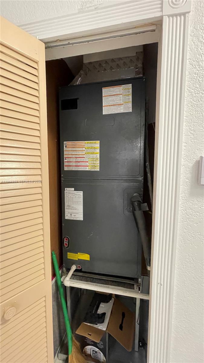 FIRST IMPRESSIONS II - Residential