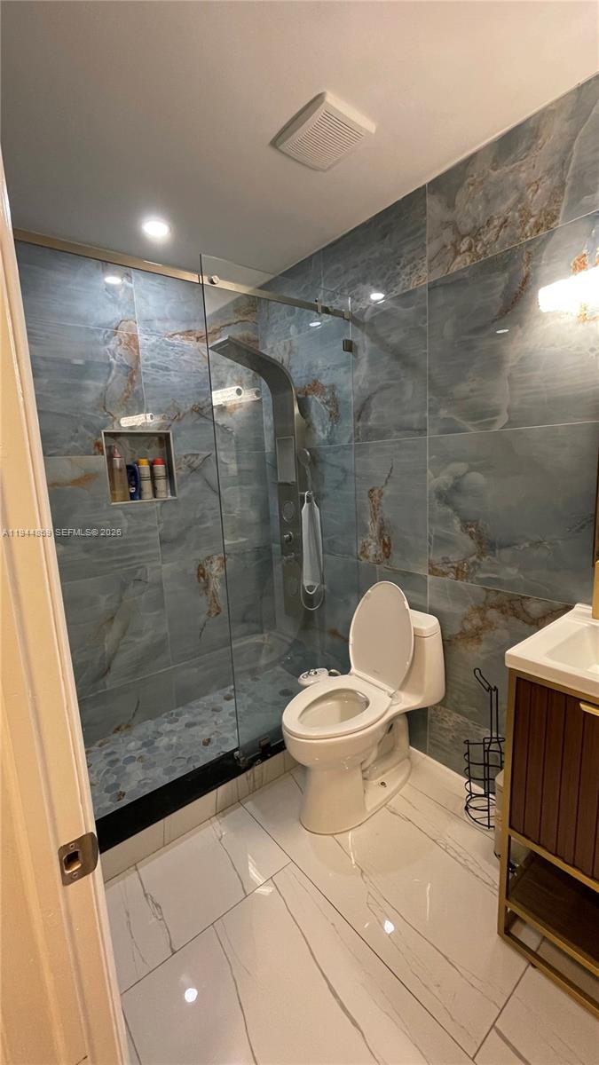 FIRST IMPRESSIONS II - Residential