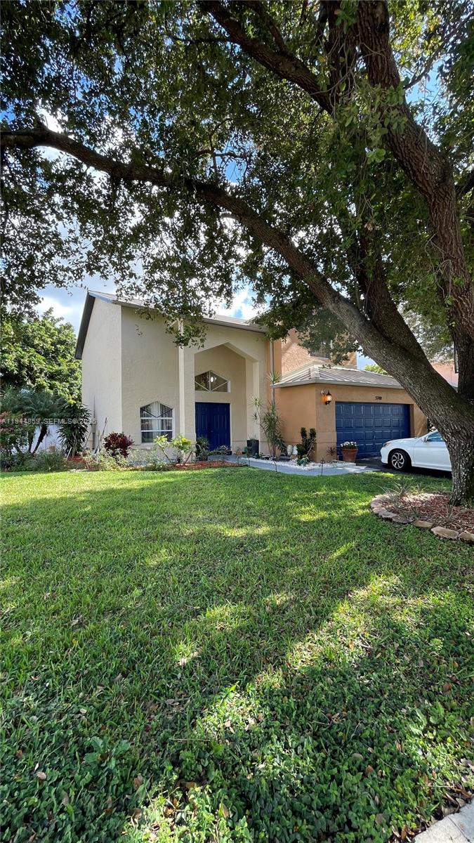 FIRST IMPRESSIONS II - Residential