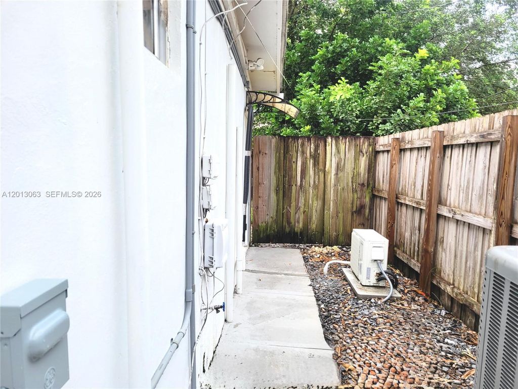 Photo of 6730 Charleston St #B-2, Hollywood, FL 33024 (MLS # A12013063)