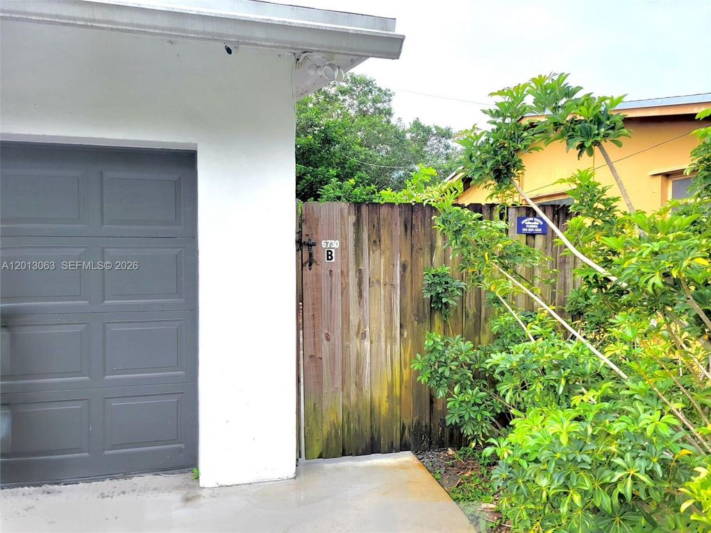 Photo of 6730 Charleston St #B-2, Hollywood, FL 33024 (MLS # A12013063)