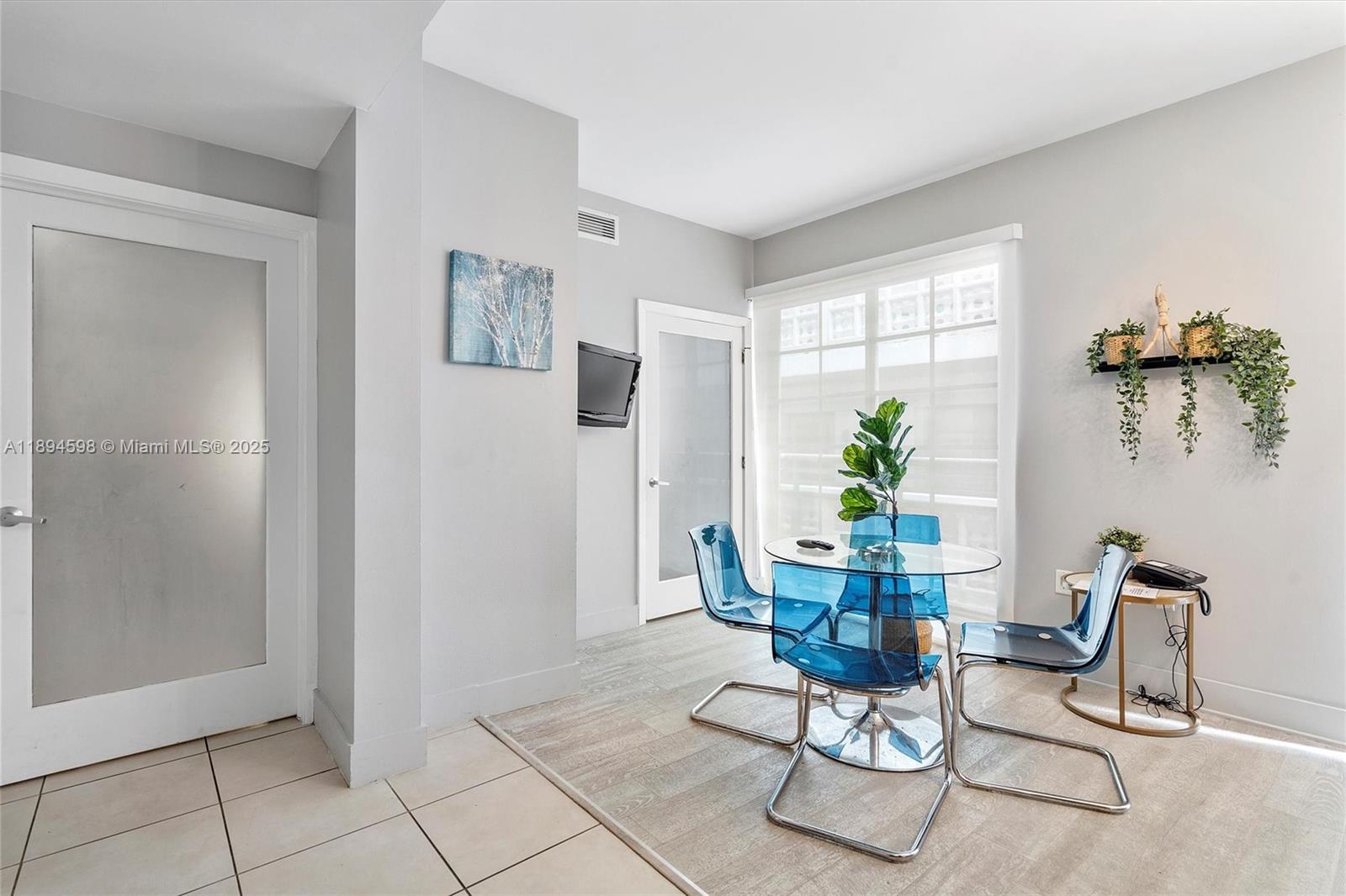 THE STRAND ON OCEAN DRIVE - Residential