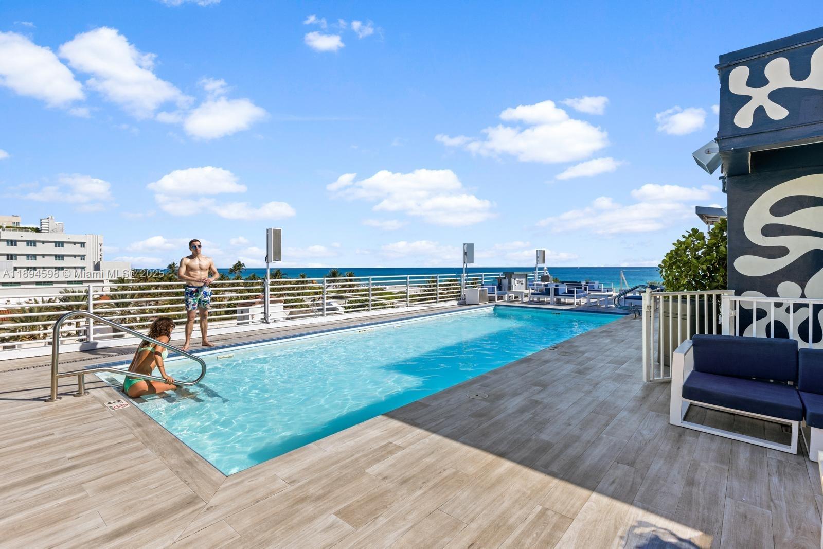 THE STRAND ON OCEAN DRIVE - Residential
