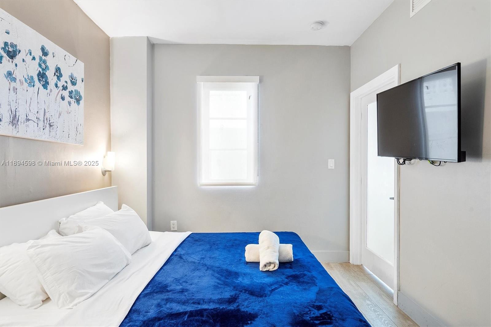 THE STRAND ON OCEAN DRIVE - Residential