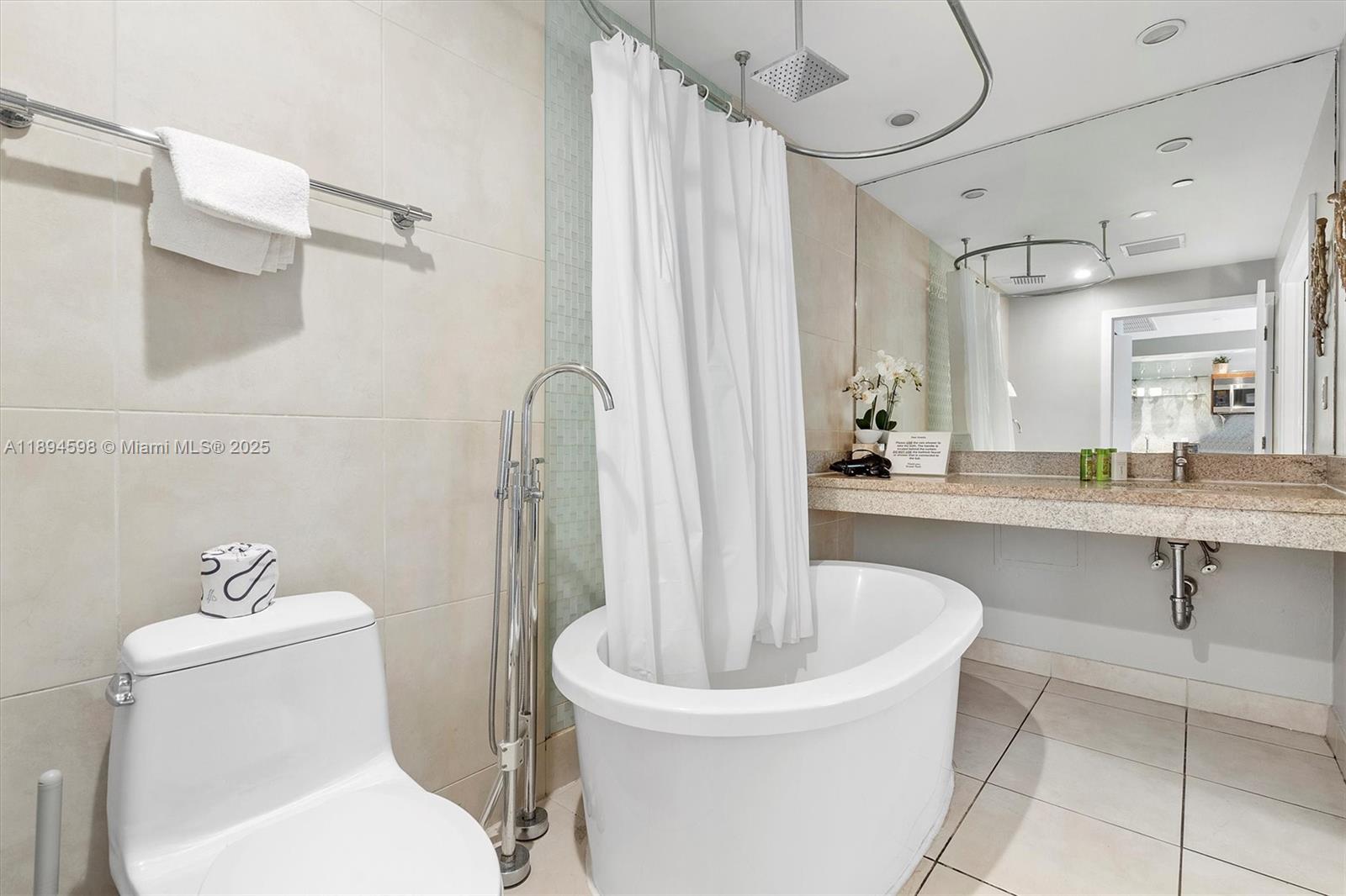THE STRAND ON OCEAN DRIVE - Residential