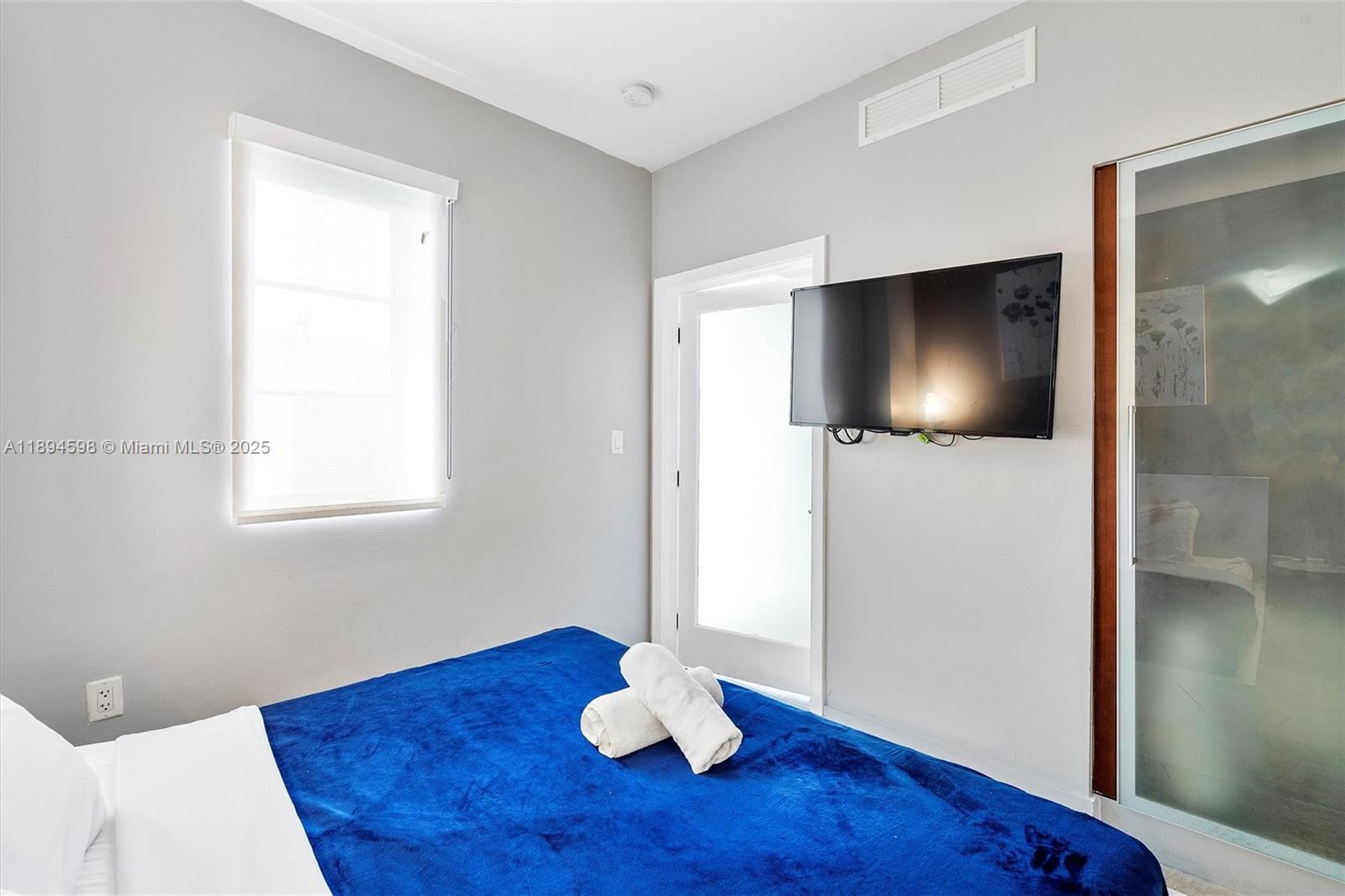 THE STRAND ON OCEAN DRIVE - Residential