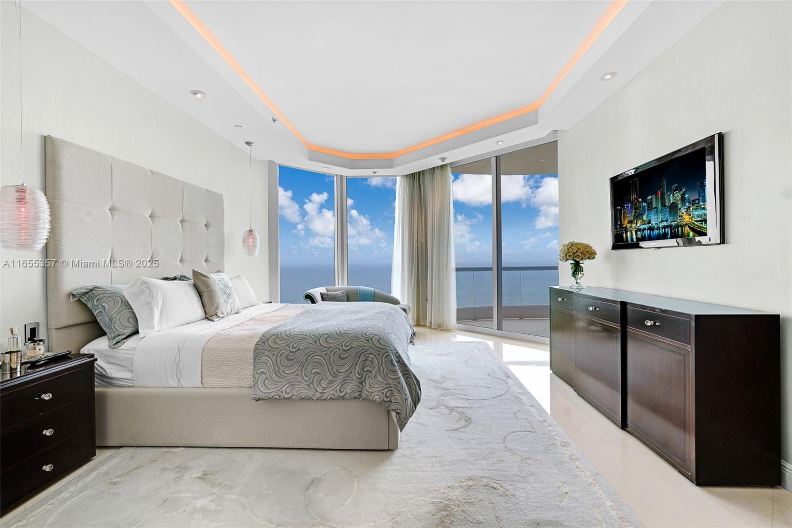 TURNBERRY OCEAN COLONY - Residential