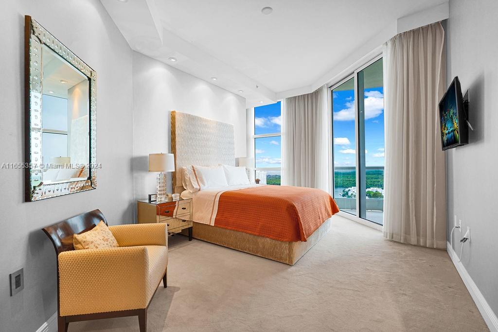 TURNBERRY OCEAN COLONY - Residential