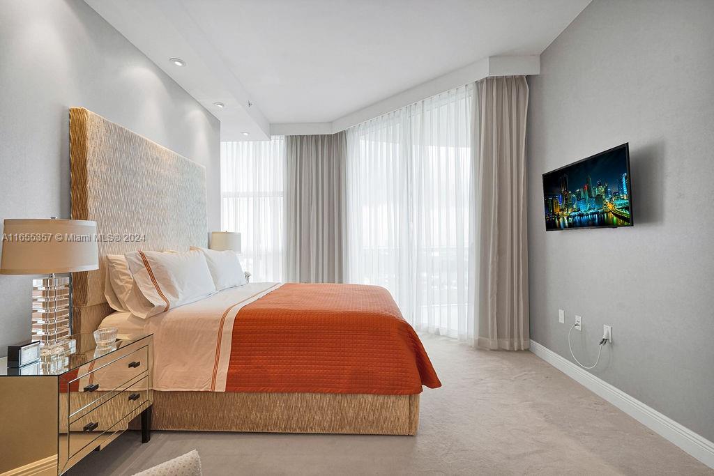 TURNBERRY OCEAN COLONY - Residential