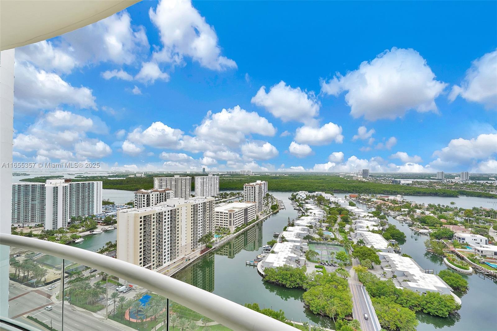 TURNBERRY OCEAN COLONY - Residential