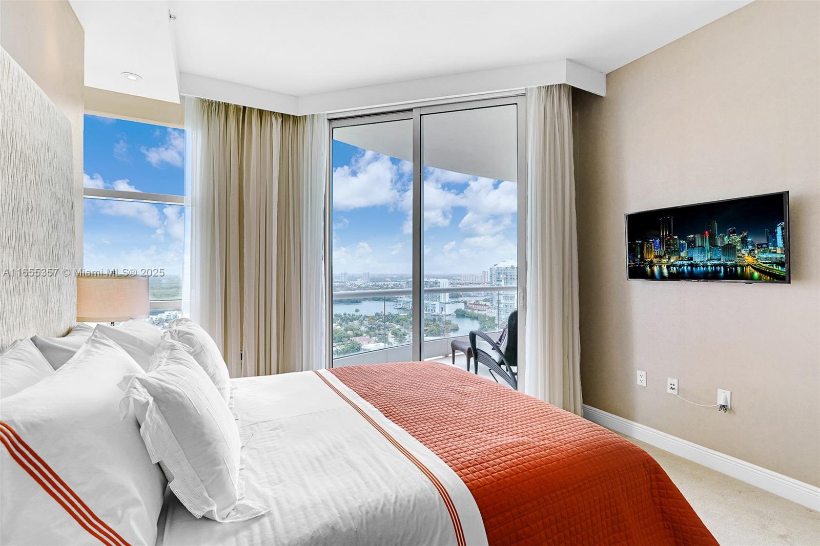 TURNBERRY OCEAN COLONY - Residential