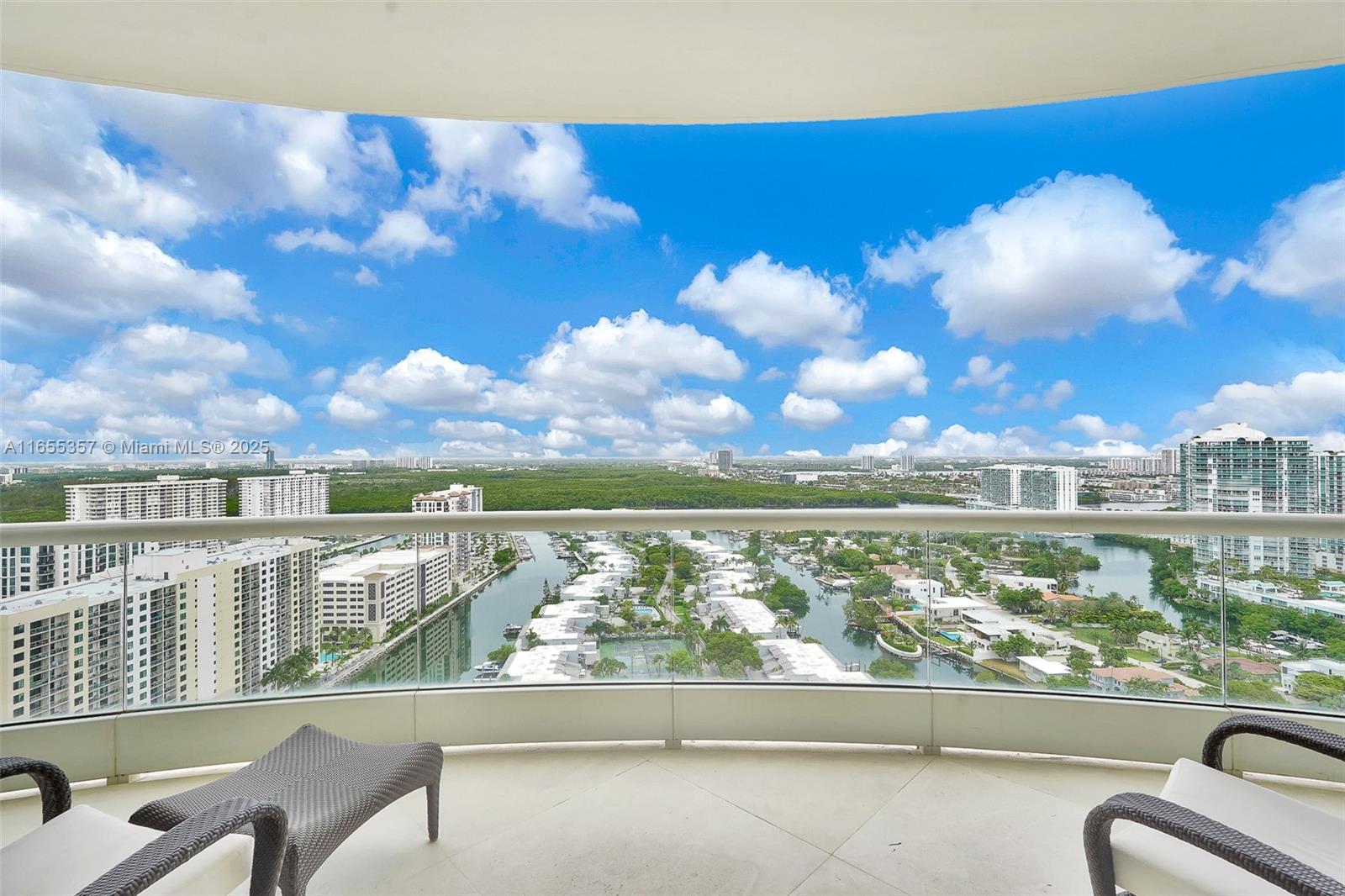 TURNBERRY OCEAN COLONY - Residential