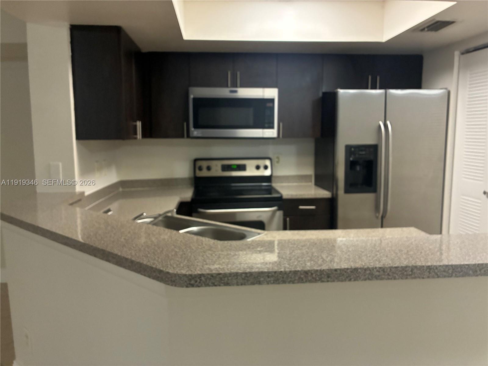 VISCONTI CONDO - Residential