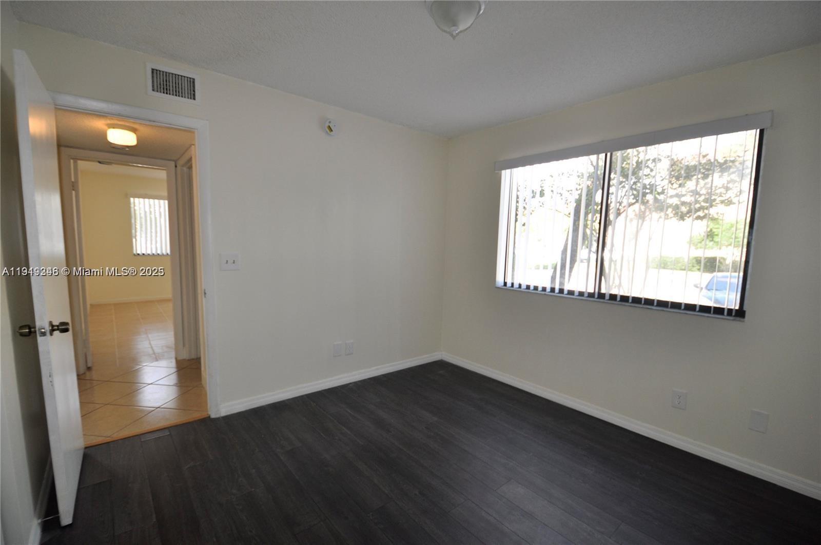 VISCONTI CONDO - Residential