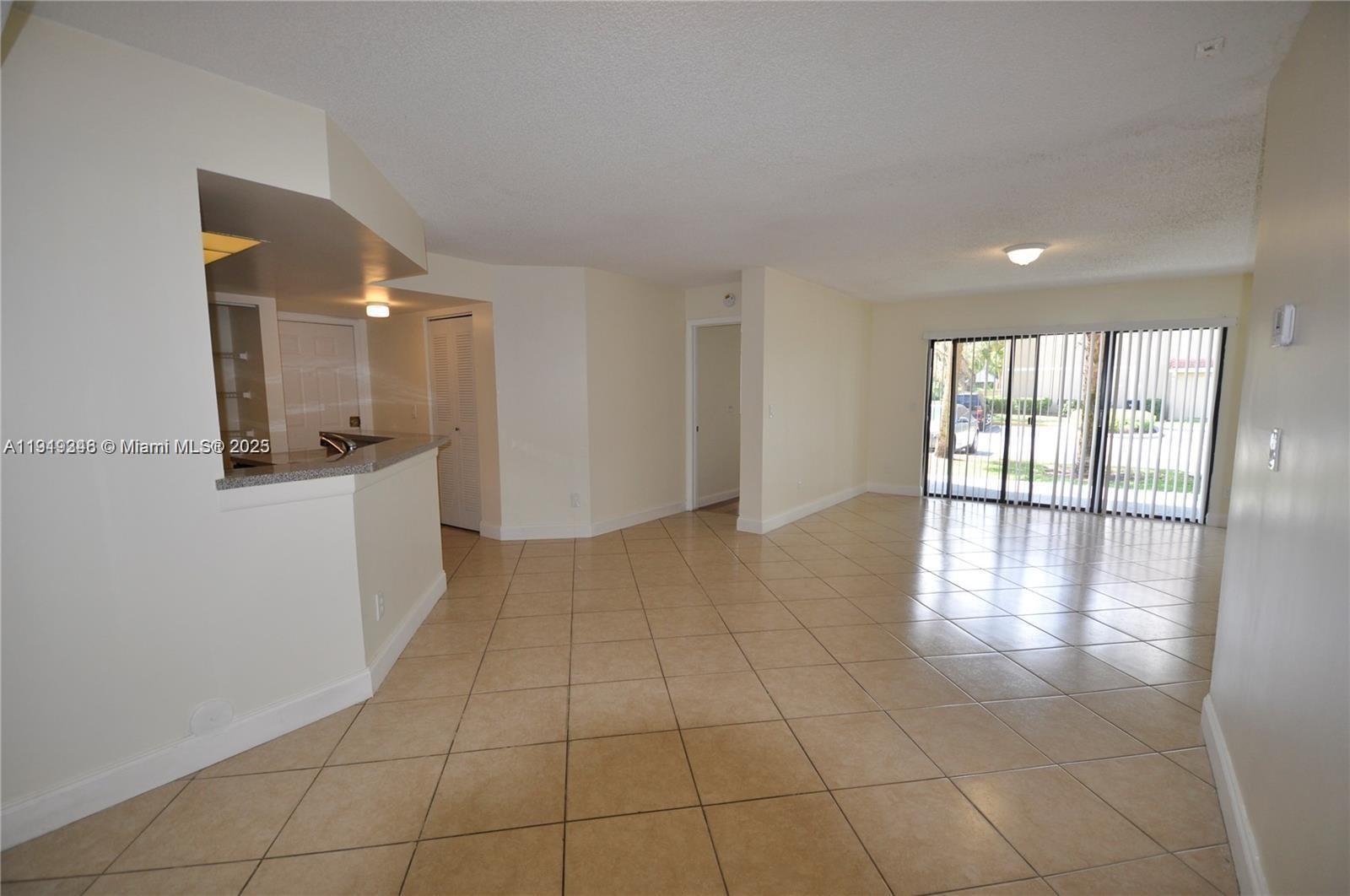 VISCONTI CONDO - Residential