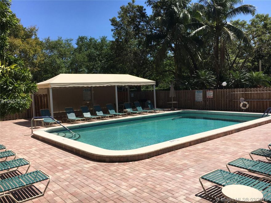 Unit has been fully renovated, brand new bathrooms and kitchen with granite counter tops.  New floors in bedrooms.  New AC and water heater.   Location location with Publix, Starbucks, and Restaurants in walking distance.  Short distance from 595 and Nova University.  Great condo for investors.