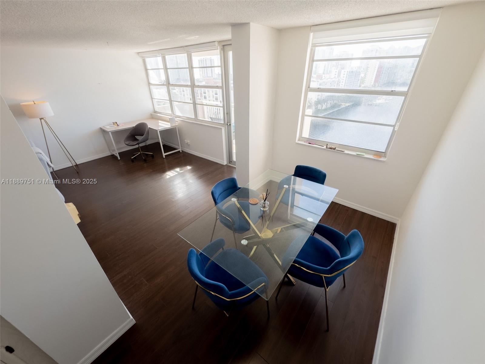 WINSTON TOWERS 100 CONDO - Residential