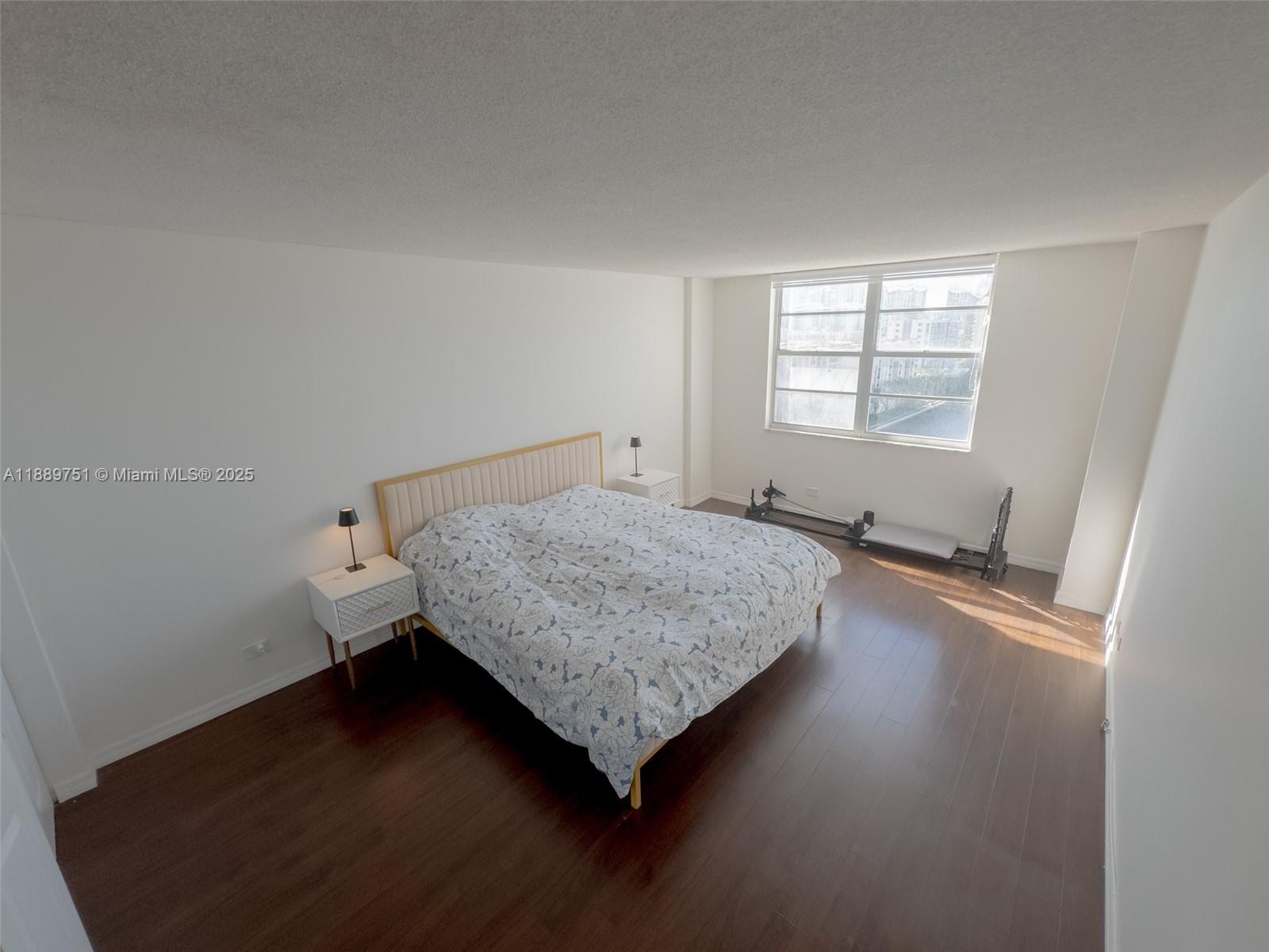 WINSTON TOWERS 100 CONDO - Residential