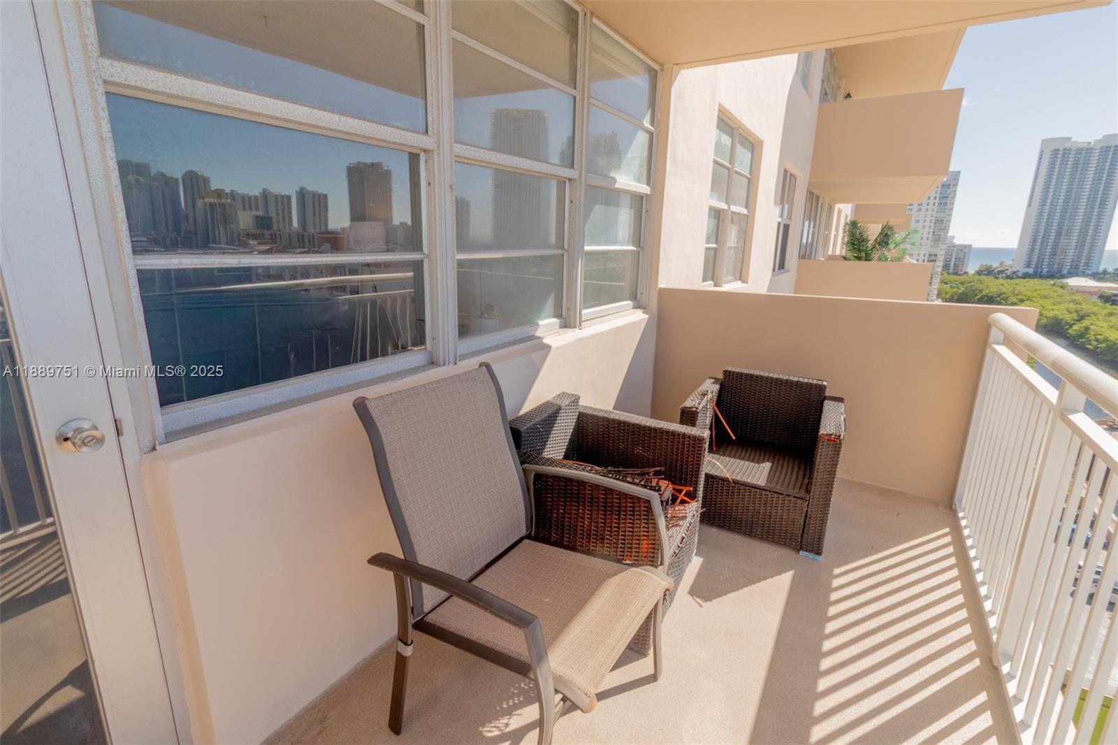 WINSTON TOWERS 100 CONDO - Residential