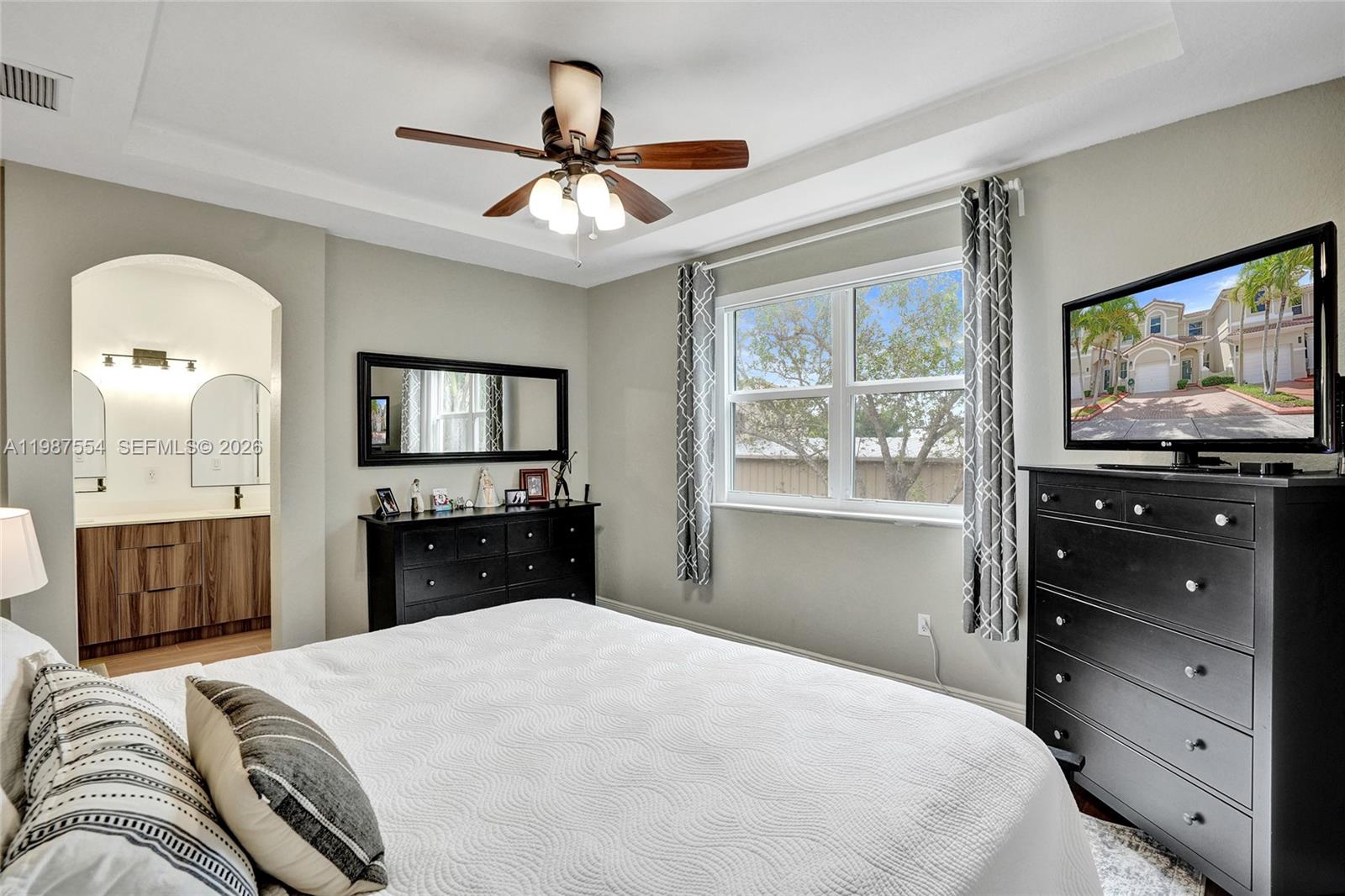 KENDALL BREEZE SOUTH - Residential