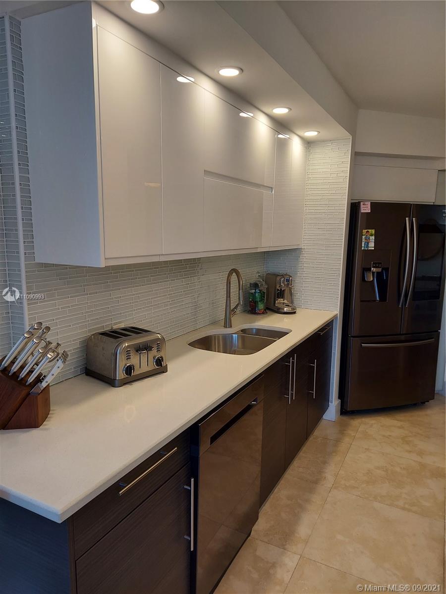 THE LANDMARK CONDO - Residential Lease