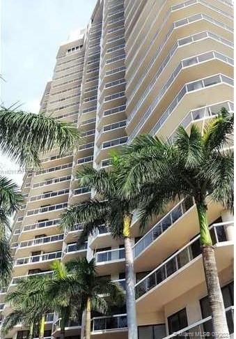 THE LANDMARK CONDO - Residential Lease