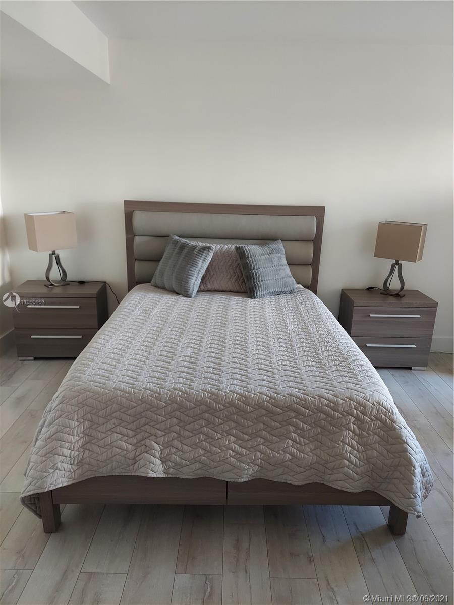 THE LANDMARK CONDO - Residential Lease