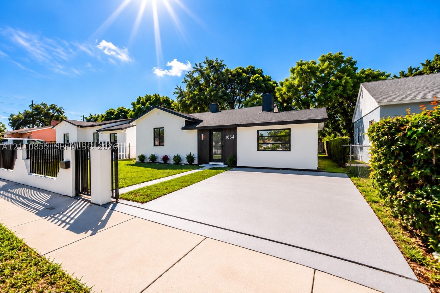 854 NW 76th St