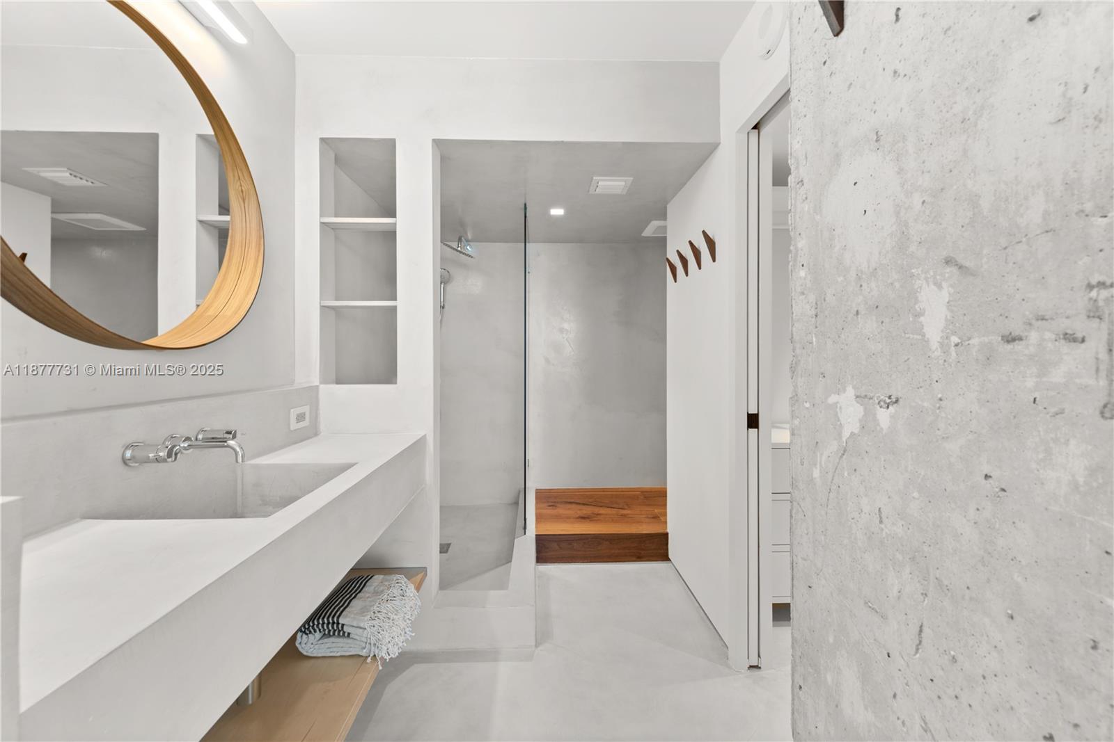 MIRASOL OCEAN TOWERS COND - Residential Lease