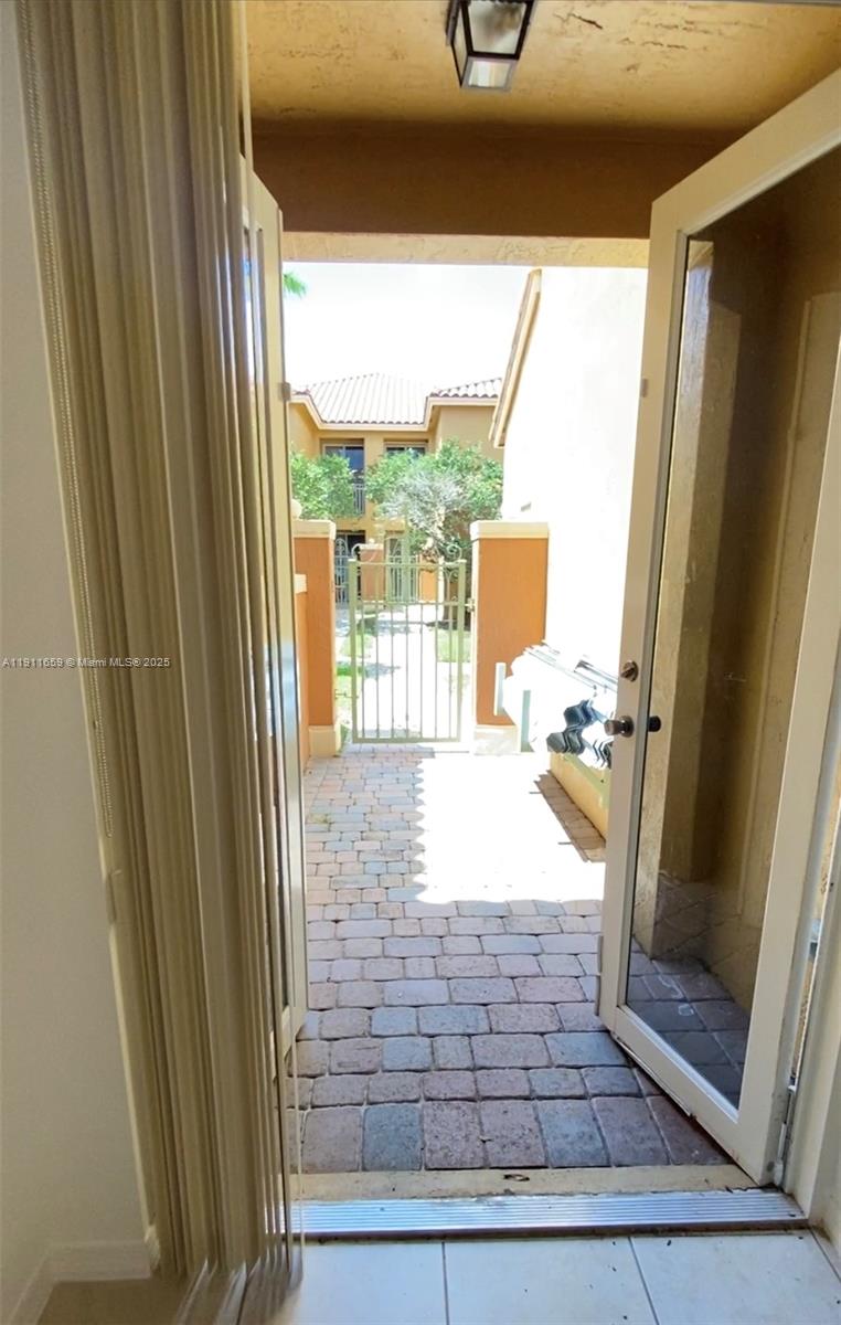 PEMBROKE CAY CONDO - Residential Lease