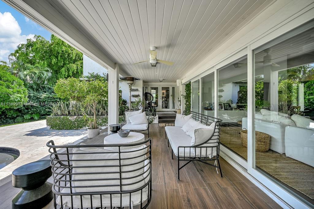 OLD CUTLER VILLAS - Residential