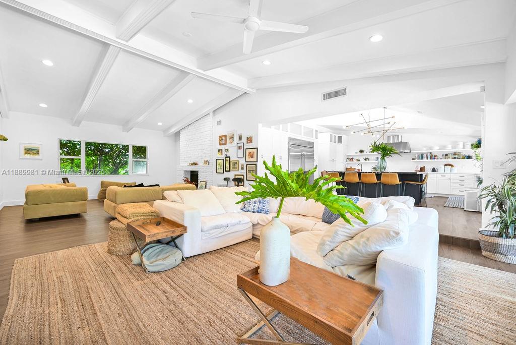 OLD CUTLER VILLAS - Residential