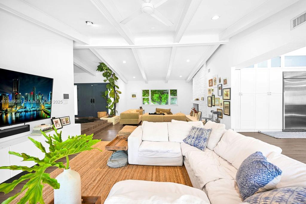 OLD CUTLER VILLAS - Residential