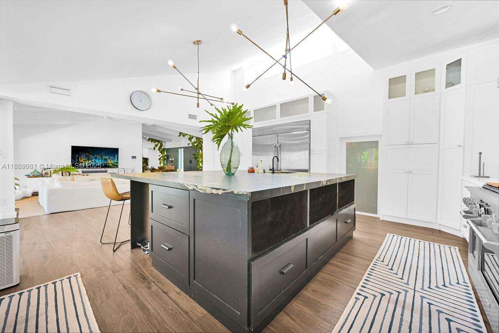 OLD CUTLER VILLAS - Residential