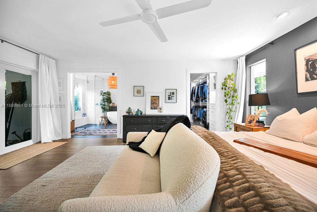 OLD CUTLER VILLAS - Residential