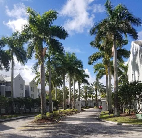 655 SW 111th Way 305 Pembroke Pines FL 33025