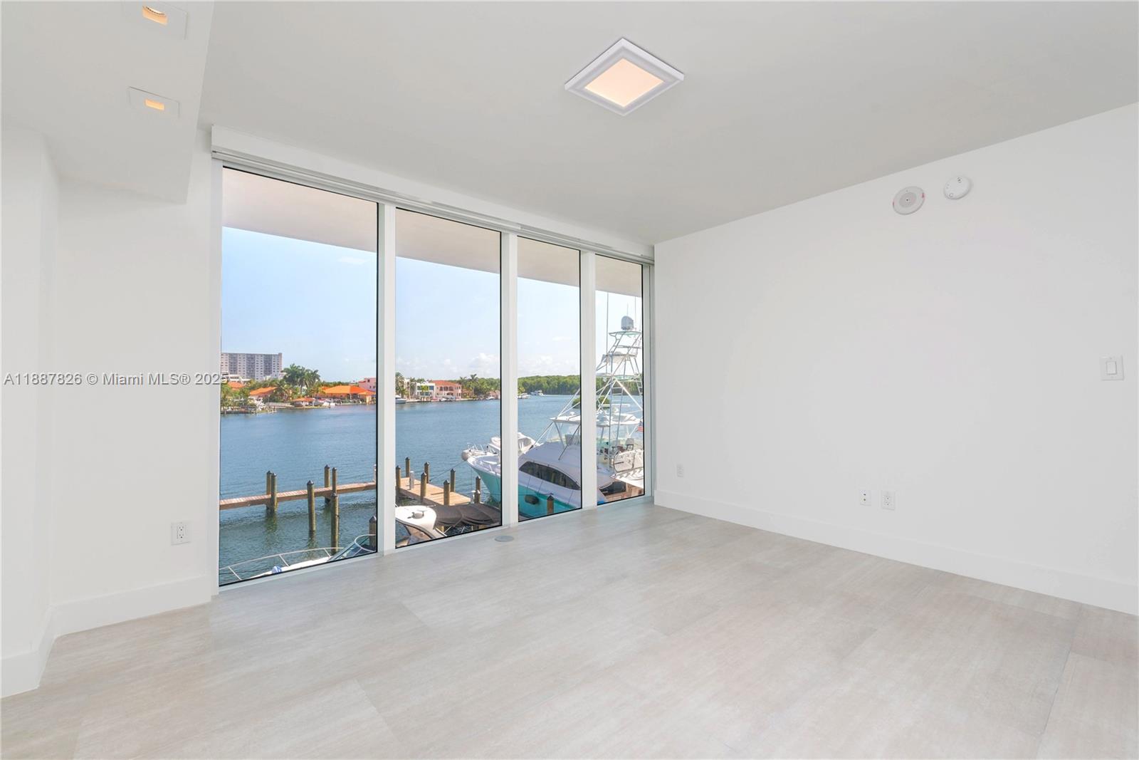 400 SUNNY ISLES CONDO EAST - Residential Lease