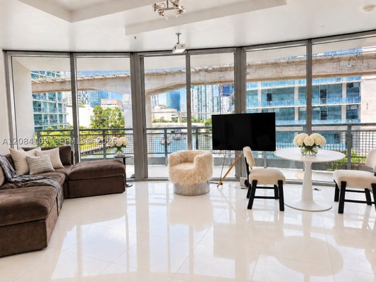 690 SW 1ST CT APT 602, MIAMI, FL 33130 - Image 3bd794299fdb3eba1ac136dfdfd2599f/2481940604