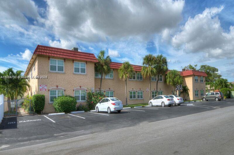 POMPANO PLACE CONDO - Residential Lease