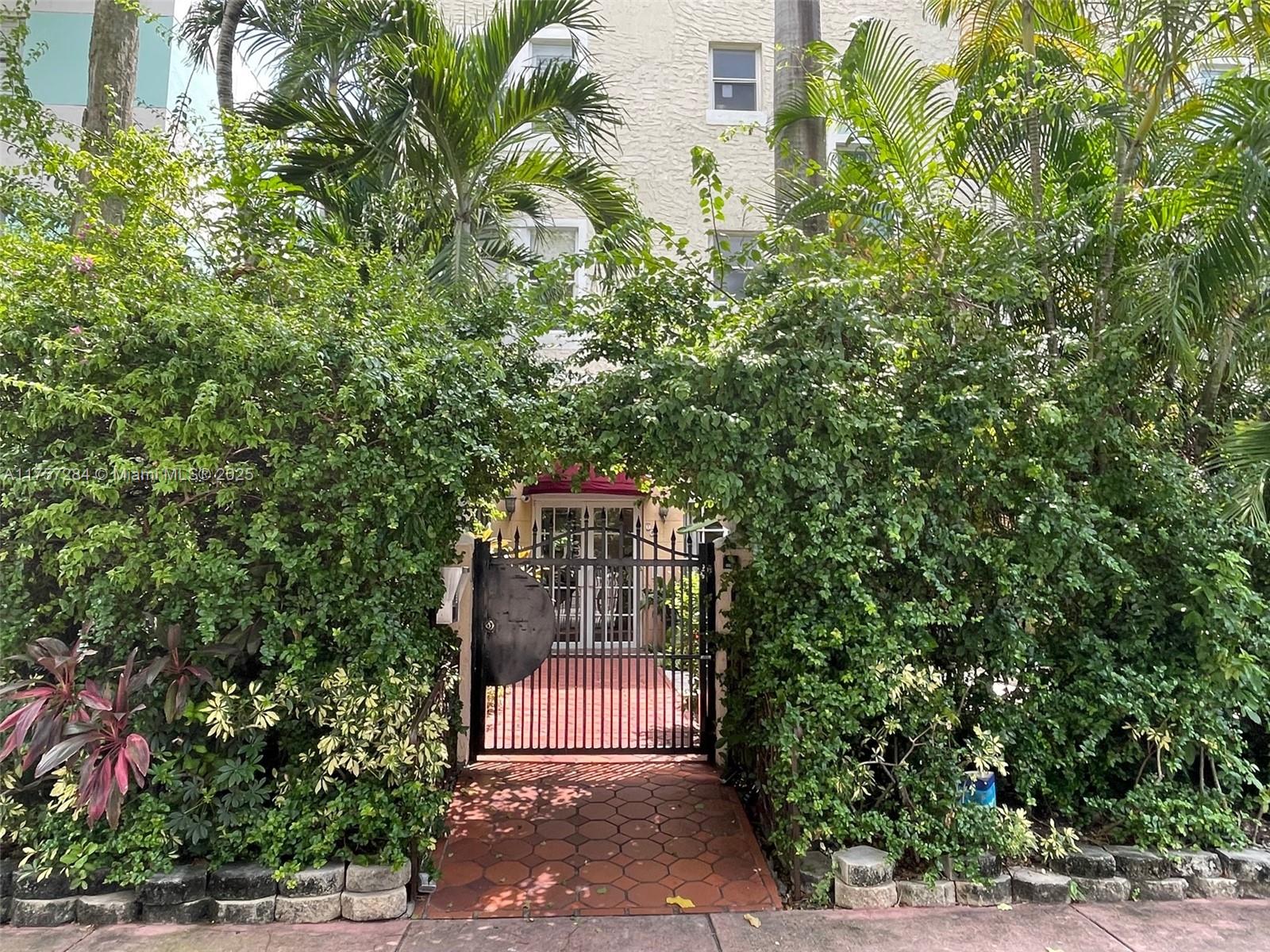 Rental Property at 747 Michigan Ave 205, Miami Beach, Miami-Dade County, Florida - Bedrooms: 1 
Bathrooms: 1  - $1,900 MO.
