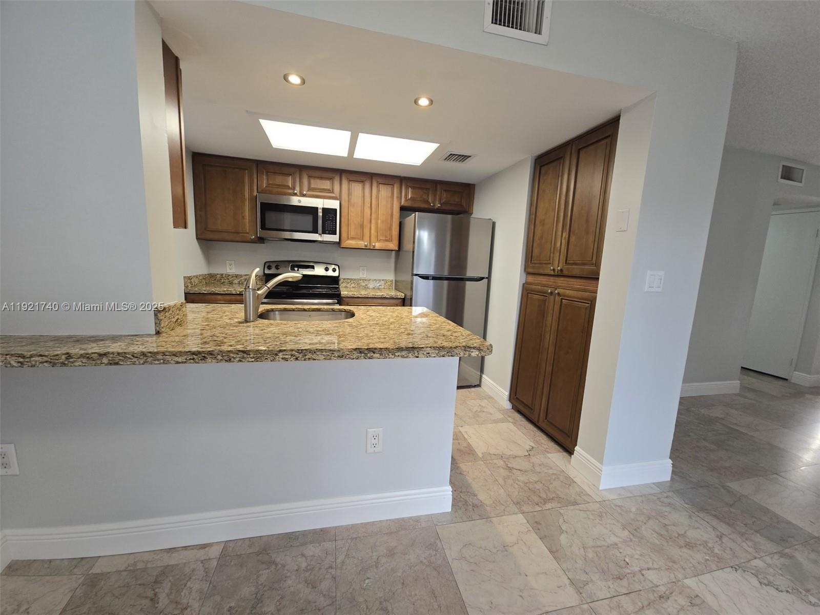 CRESCENT COVE CONDO - Residential Lease