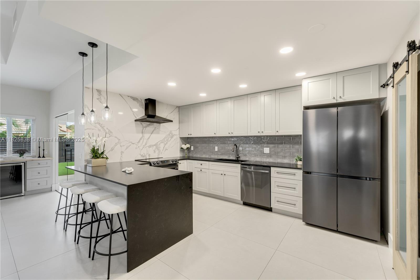 9248 Magnolia Ct
