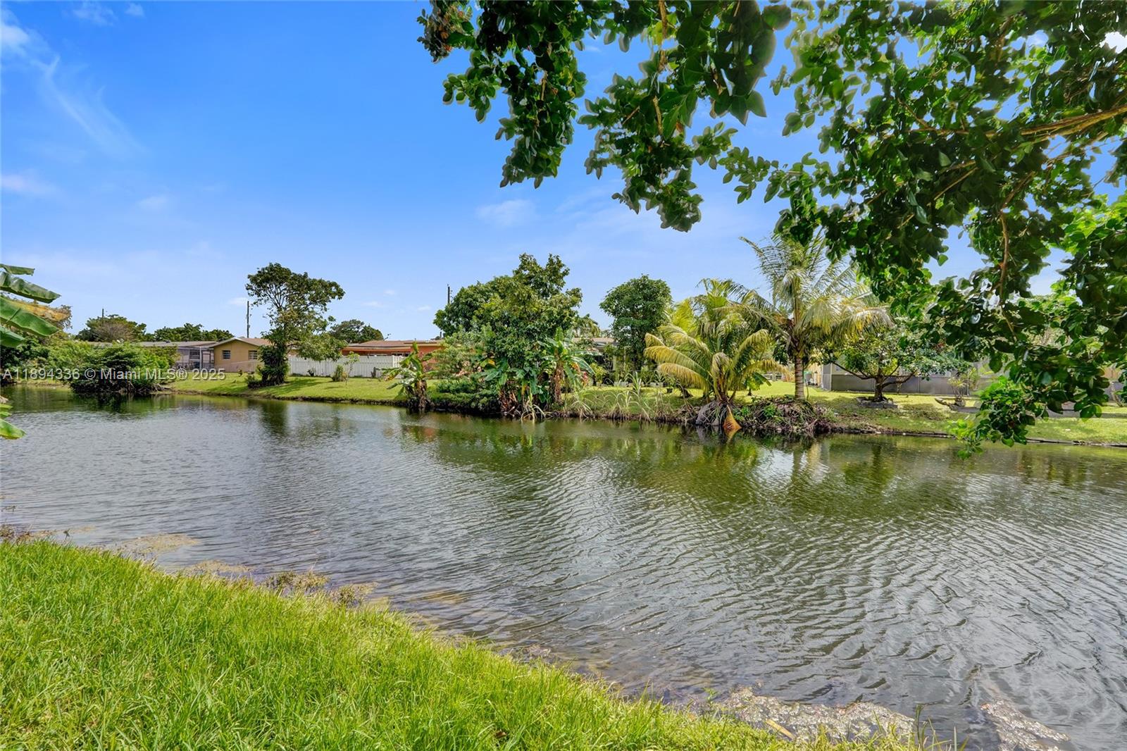 SUNRISE GOLF VILLAGE FIRS - Residential