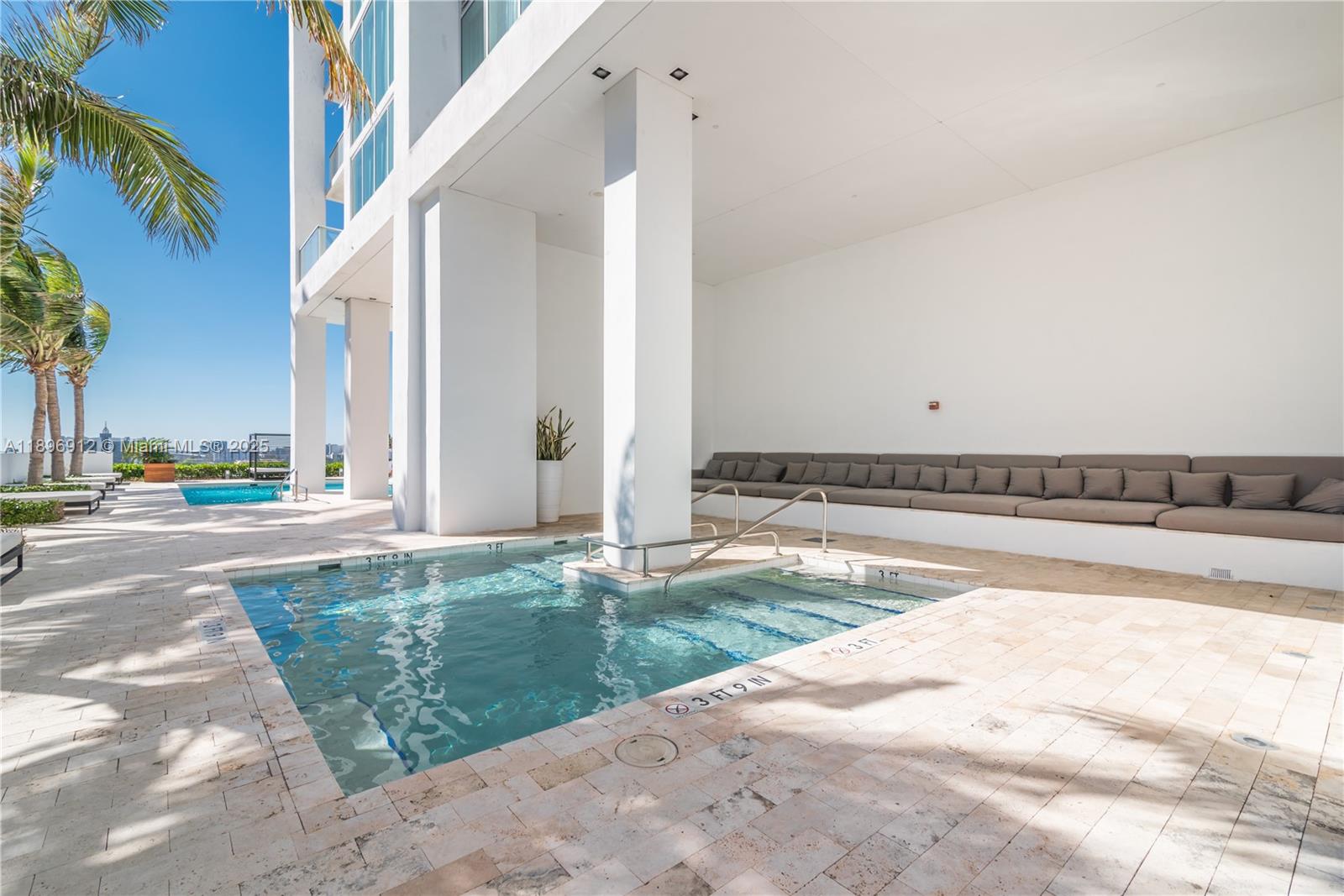 TEN MUSEUM PK RESIDENTIAL - Residential