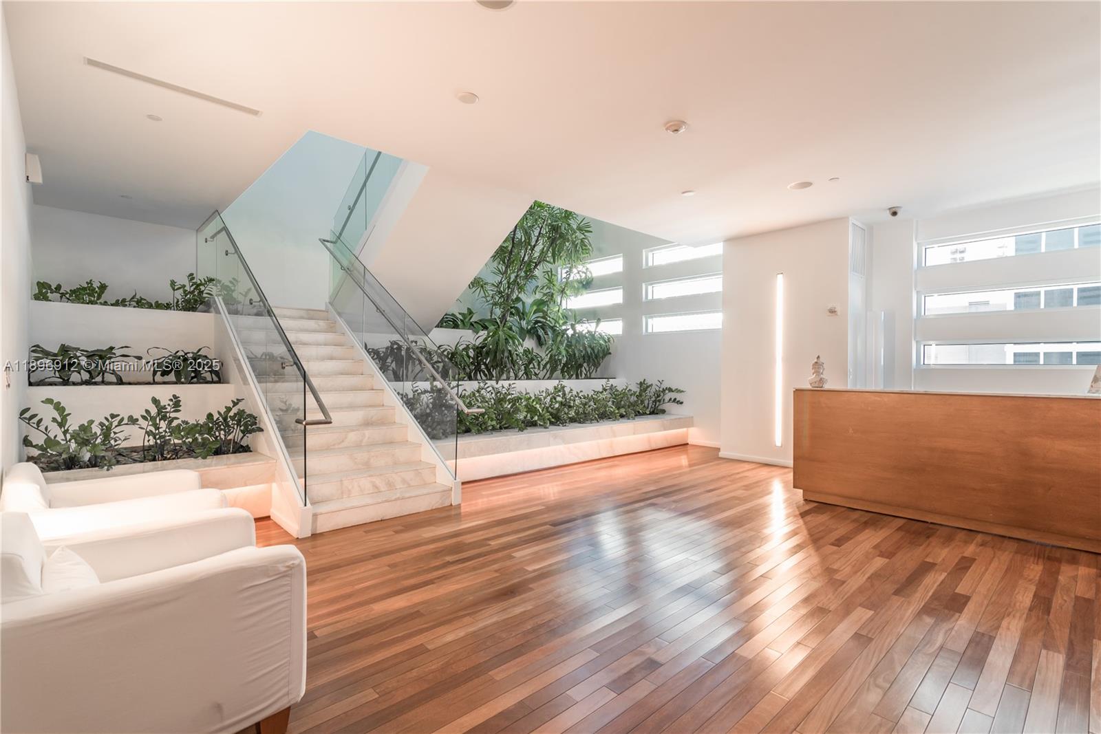 TEN MUSEUM PK RESIDENTIAL - Residential