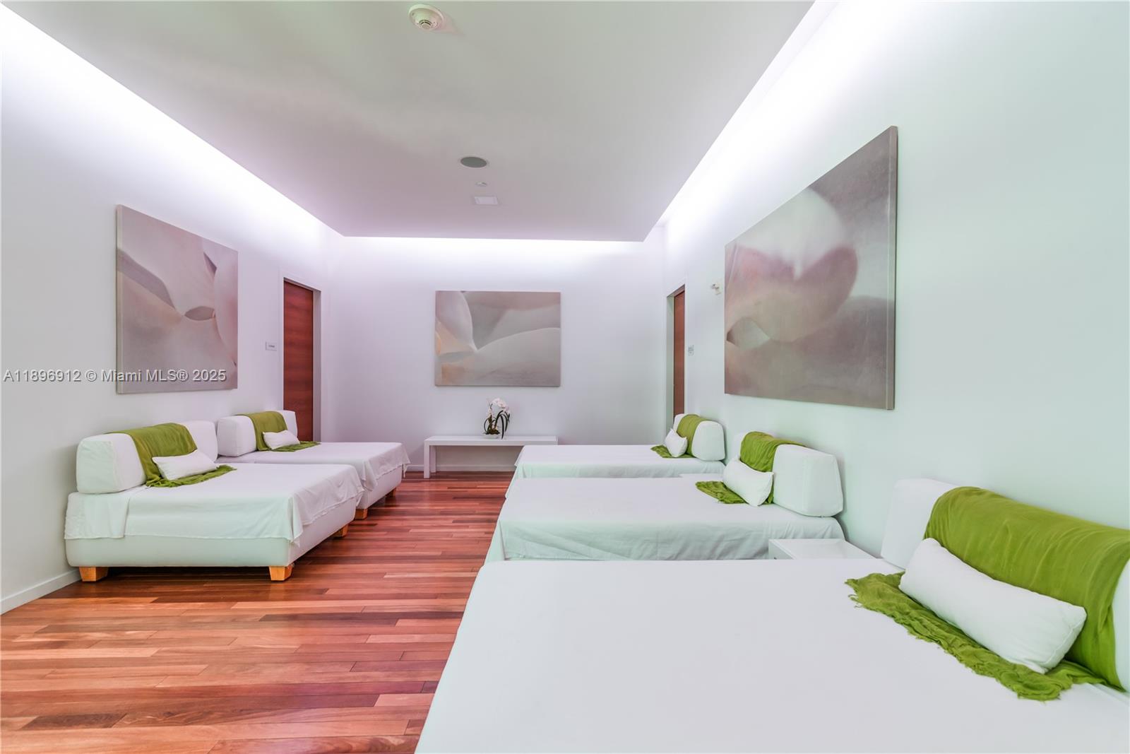 TEN MUSEUM PK RESIDENTIAL - Residential