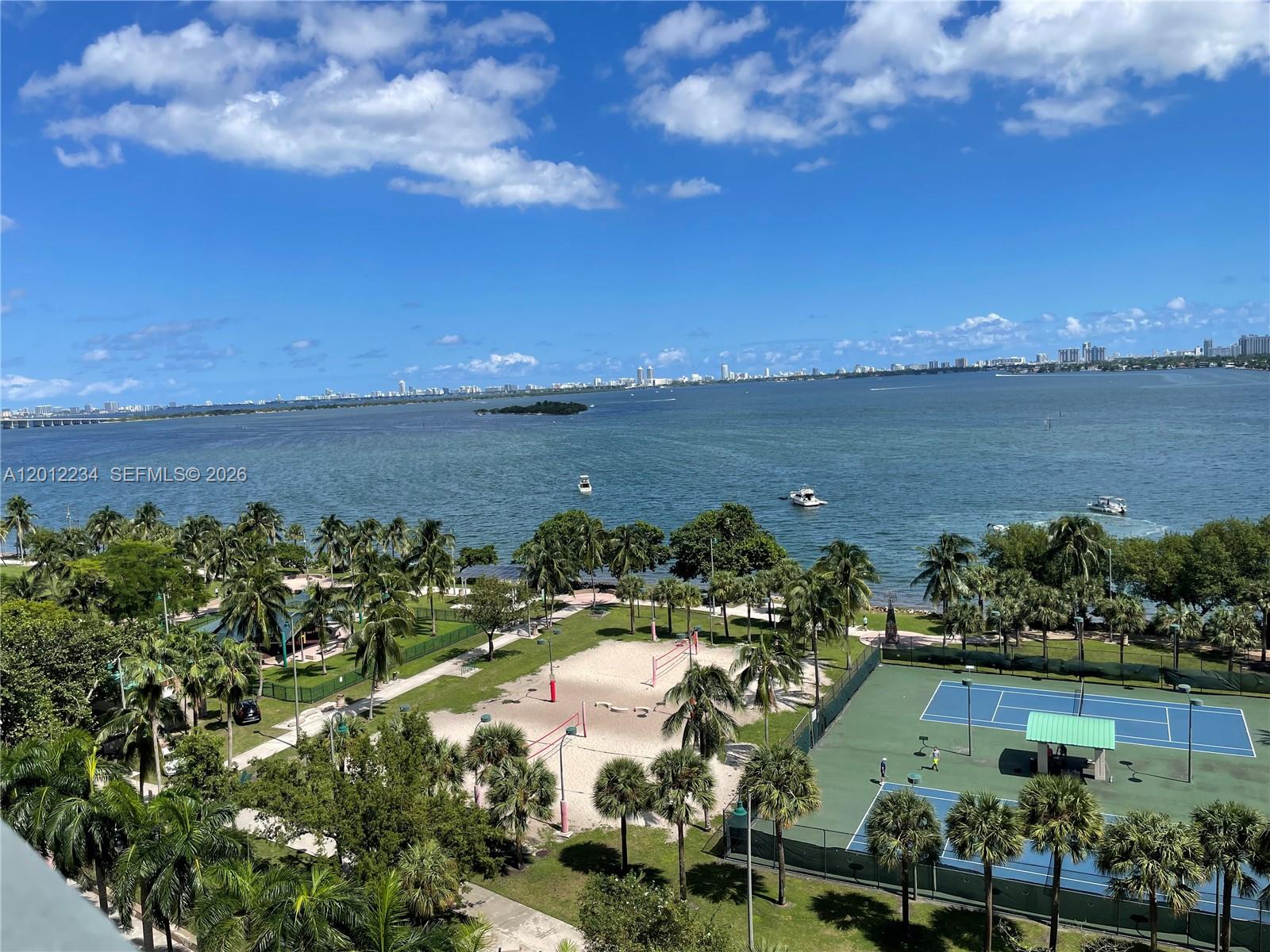 OPERA TOWER CONDO - Residential