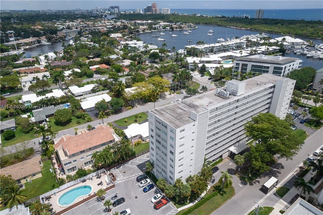 Available November 1. Large, bright, breezy, corner 1 bedroom condo with large closets and lots of storage space. Assigned Parking. Rent includes cable and water. Great location. Everything is walking distance including the Beach, Intercoastal, Galleria Shopping Mall, Blue Martini, Publix, Starbucks, PF-Changs, and many more.