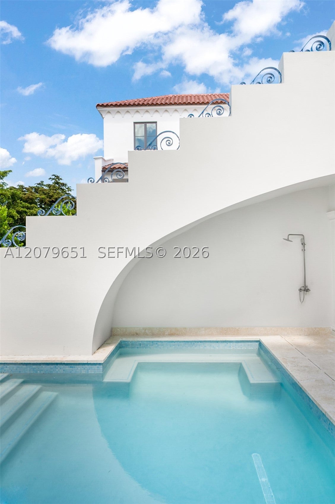 550 Malaga Ave Villa 1